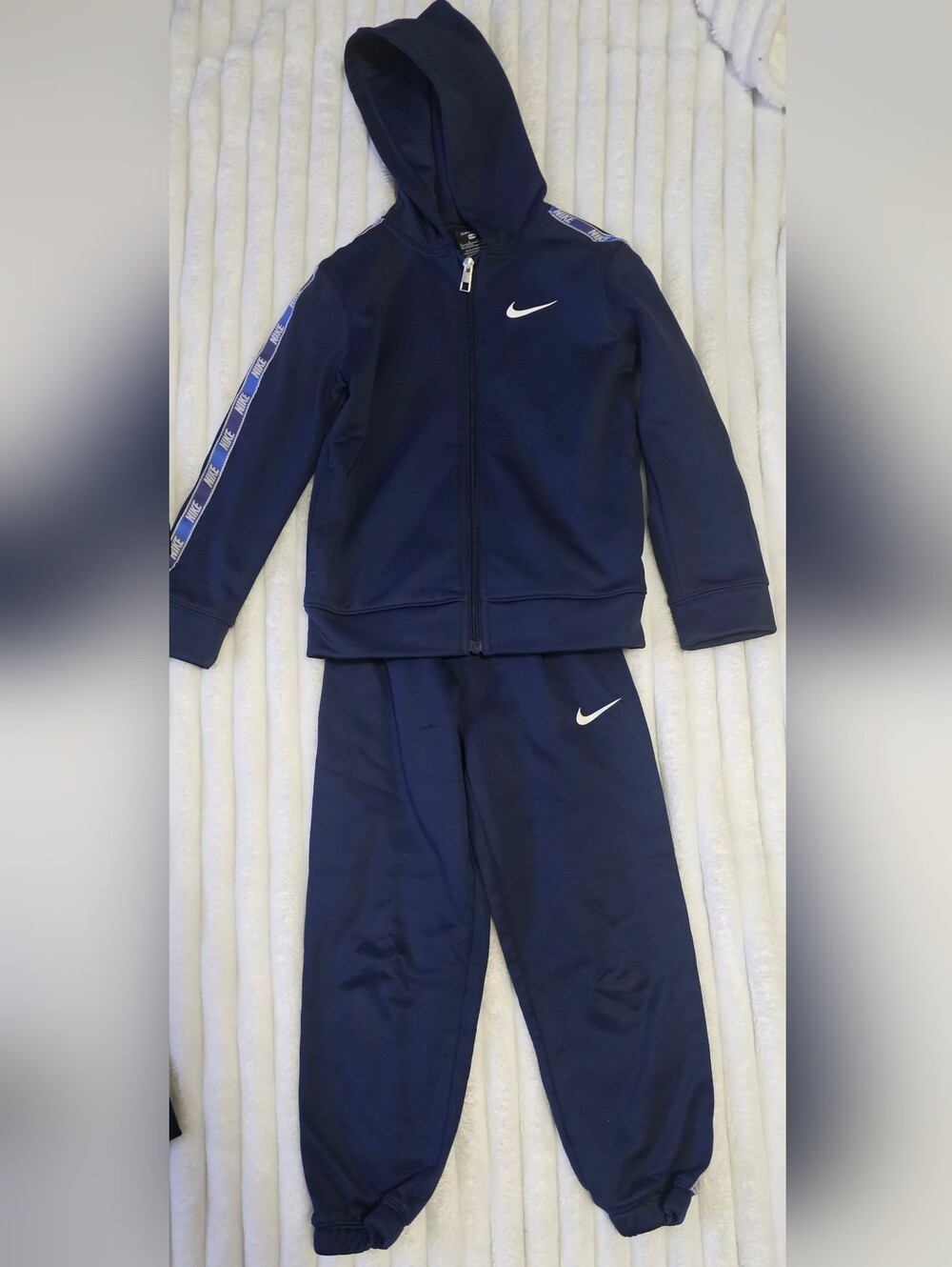 Nike Kids Navy Blue Track Jacket & Joggers Set with White Swoosh Boys Size 6